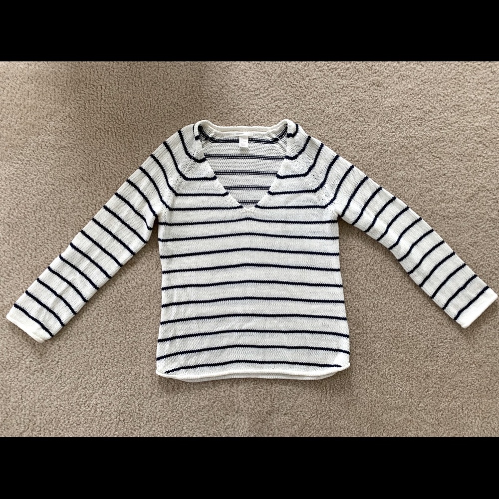 H&M Striped V-Neck Knit Sweater Sz Small